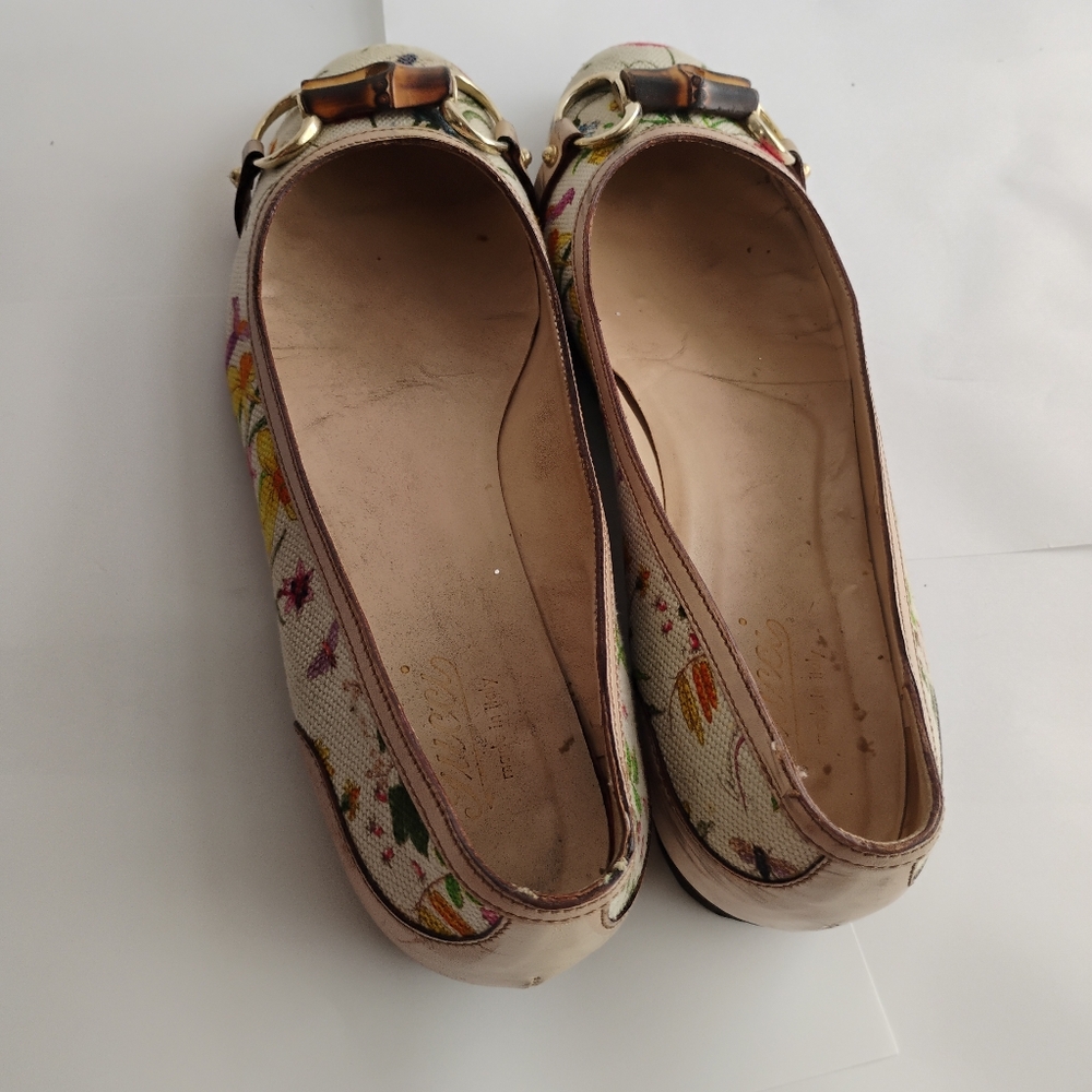 Gucci Floral Canvas Ballet Flats with Bamboo Horsebit - Cream, Red, Green, Brown - Picture 8 of 16